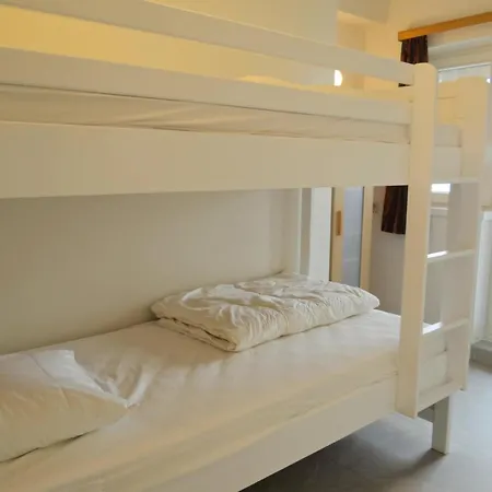 Attic In By The アパート *